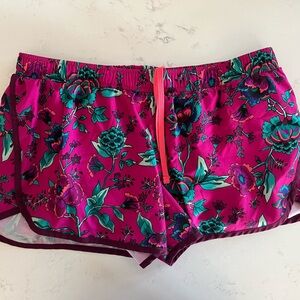 Women’s old navy activewear running shorts size Medium